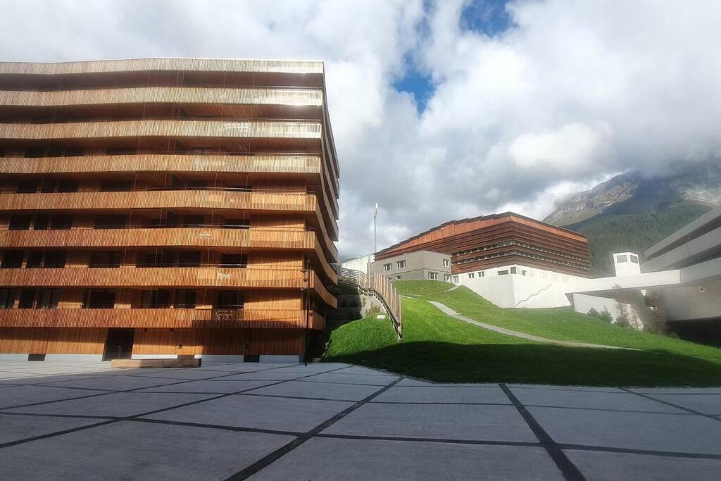 2.5 In Center Of Flims. In/out Apartment